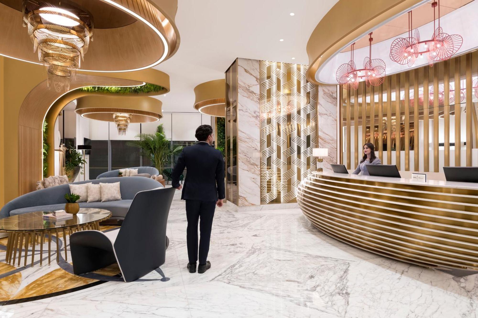 Velero Hotel Doha Lusail מראה חיצוני תמונה The lobby of the hotel