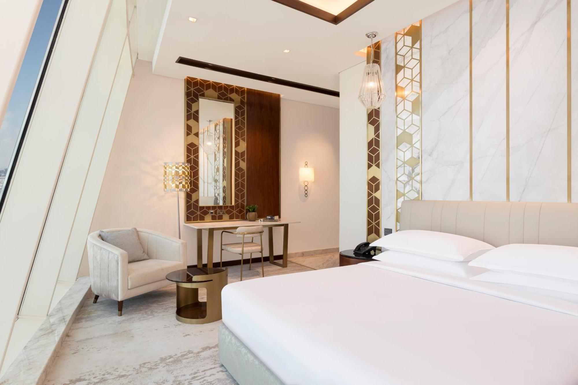 Velero Hotel Doha Lusail מראה חיצוני תמונה A guest room at the hotel