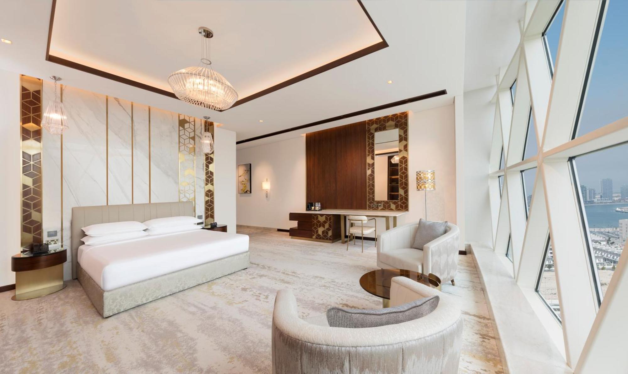 Velero Hotel Doha Lusail מראה חיצוני תמונה A bedroom at the Ritz-Carlton, DIFC
