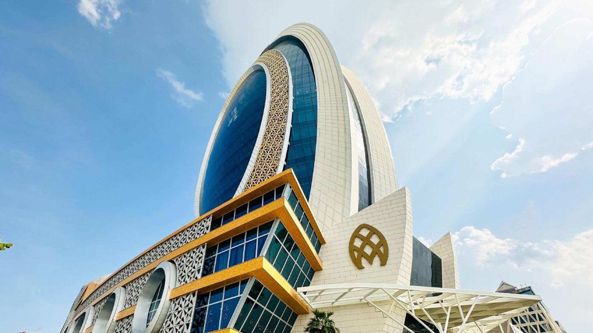 Velero Hotel Doha Lusail מראה חיצוני תמונה The new headquarters of the National Bank of Azerbaijan in Baku
